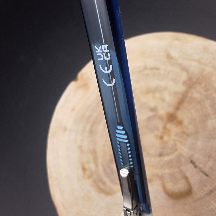 عینک گربه ای