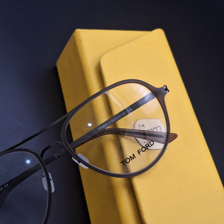 عینک طبی مردانه