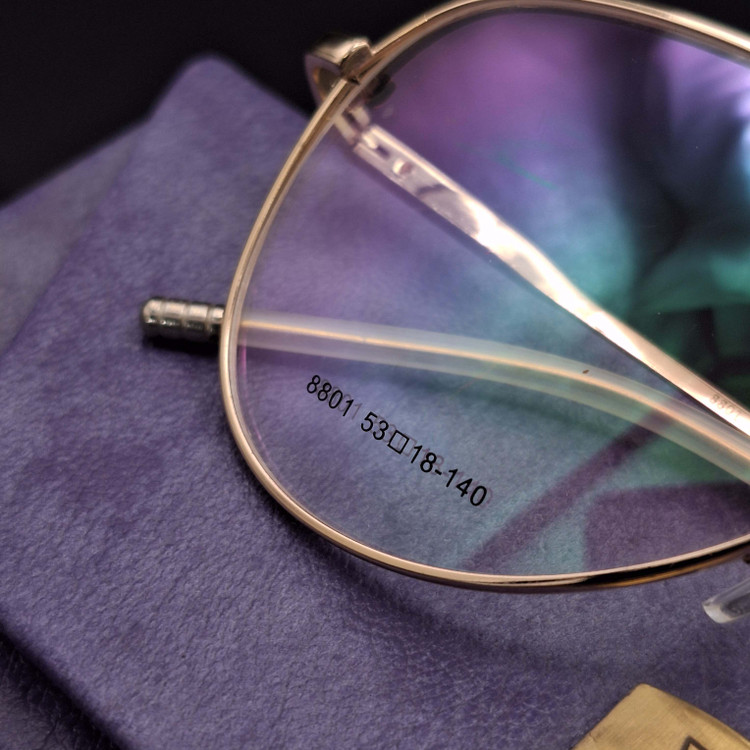 عینک خلبانی طبی