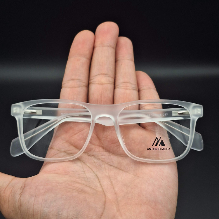 عینک زنانه خاص