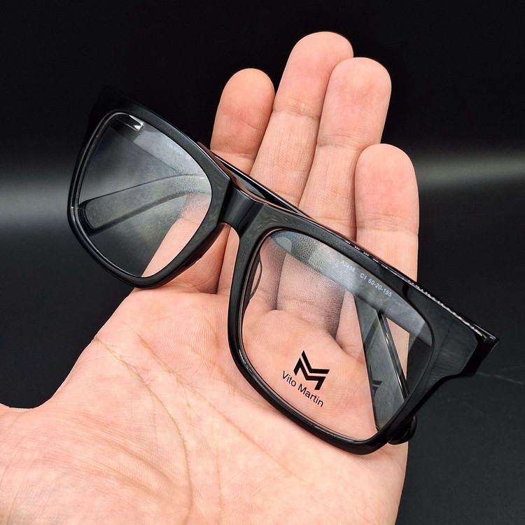 عینک طبی بزرگ