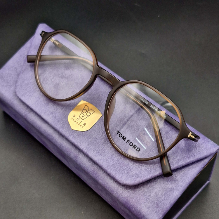 عینک زنانه سبک