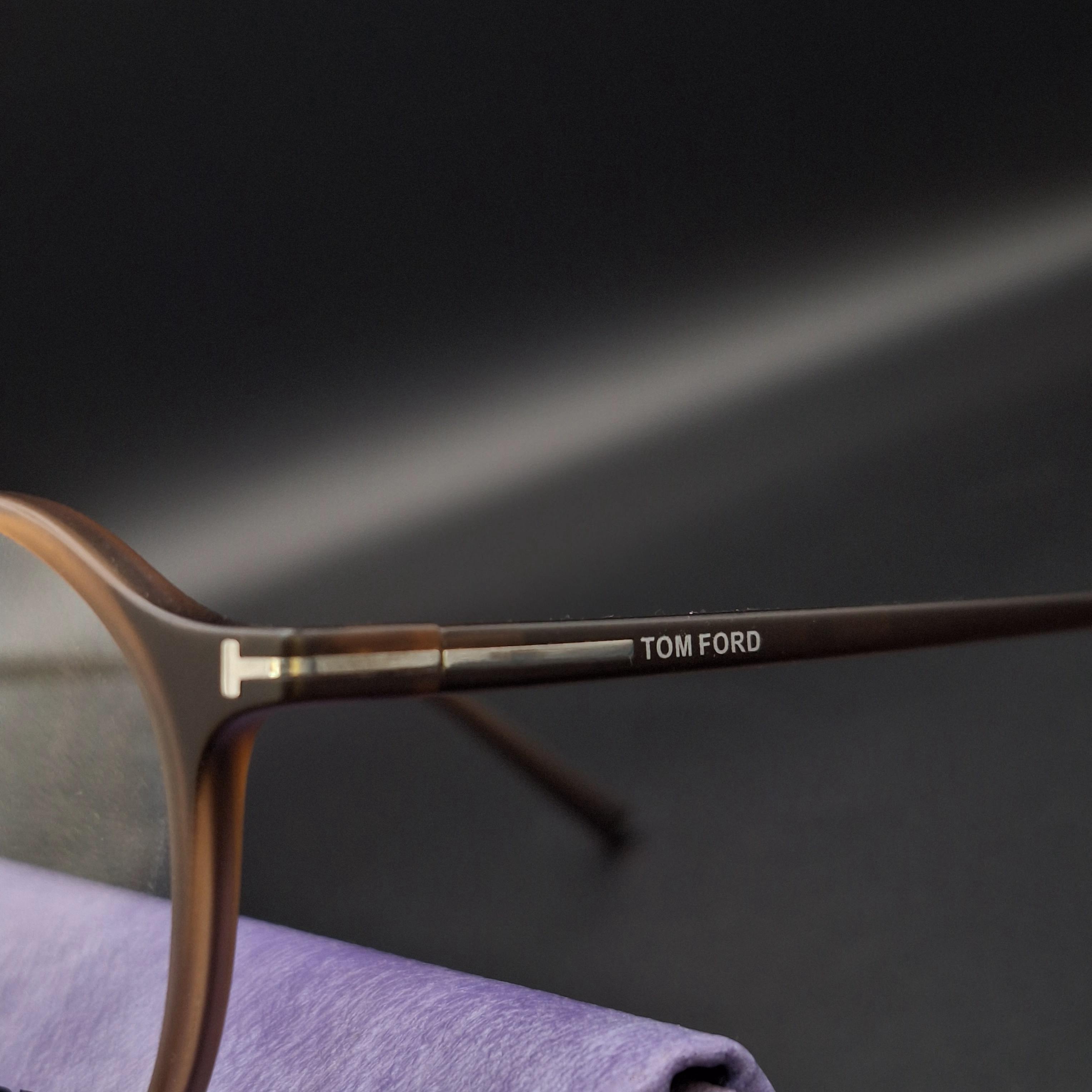 عینک مردانه