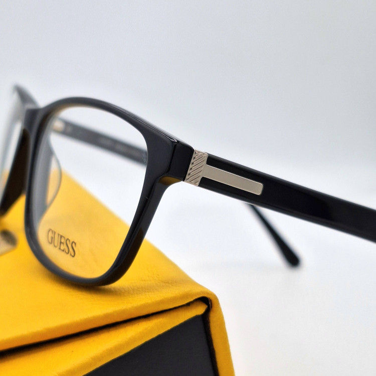 عینک طبی برند گس