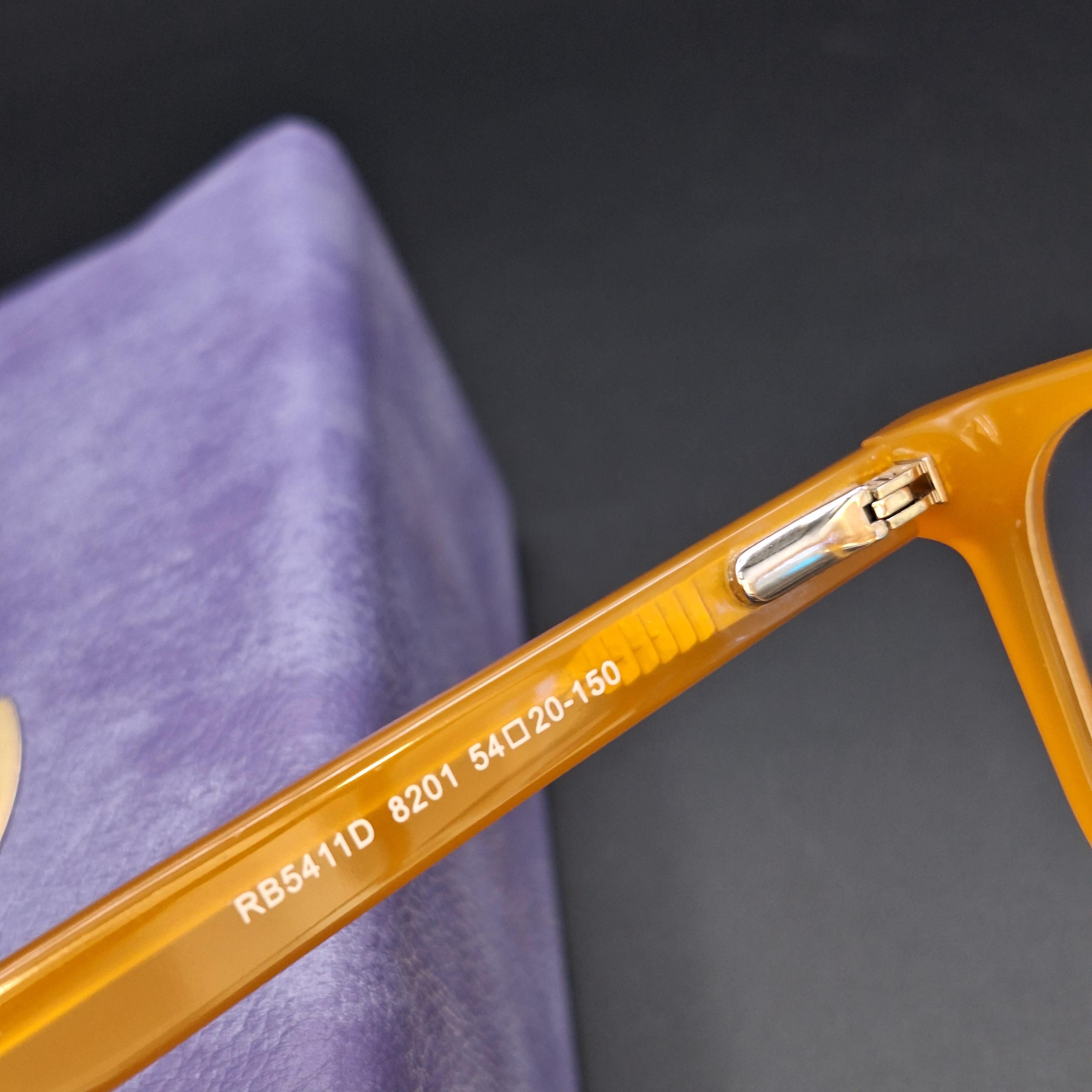 عینک نارنجی