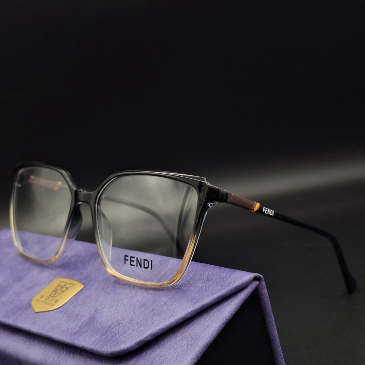 عینک طبی زنانه