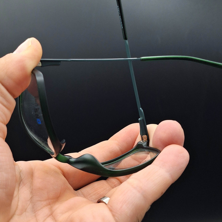 عینک طبی تی آر