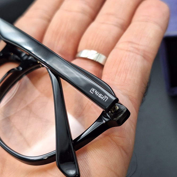 عینک مردانه گرد