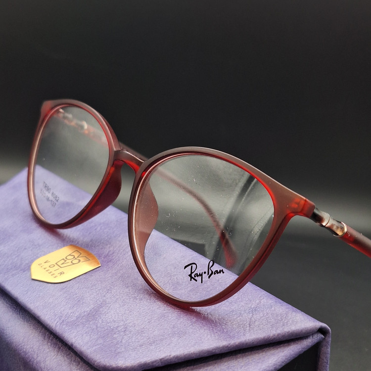 عینک طبی زنانه TR و نشکن از برند RAYBAN رنگ قرمز مات به همراه جلد مخصوص و دستمال نانو ( با امکان سفارش ساخت عدسی با نمره چشم شما ) کد RB005034