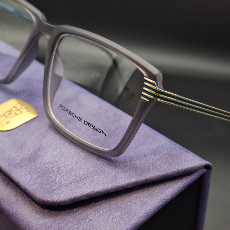 عینک طبی اورجینال یونیسکس ( مردانه و زنانه ) از برند PORSCHE DESIGN با بدنه بسیار سبک و متریال نشکن سری شرکتی به همراه پکیج کامل ( با امکان سفارش ساخت عدسی با نمره چشم شما ) کد PD42000
